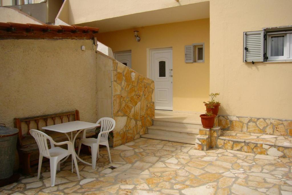 Hellmann Apartments Afionas Exterior photo